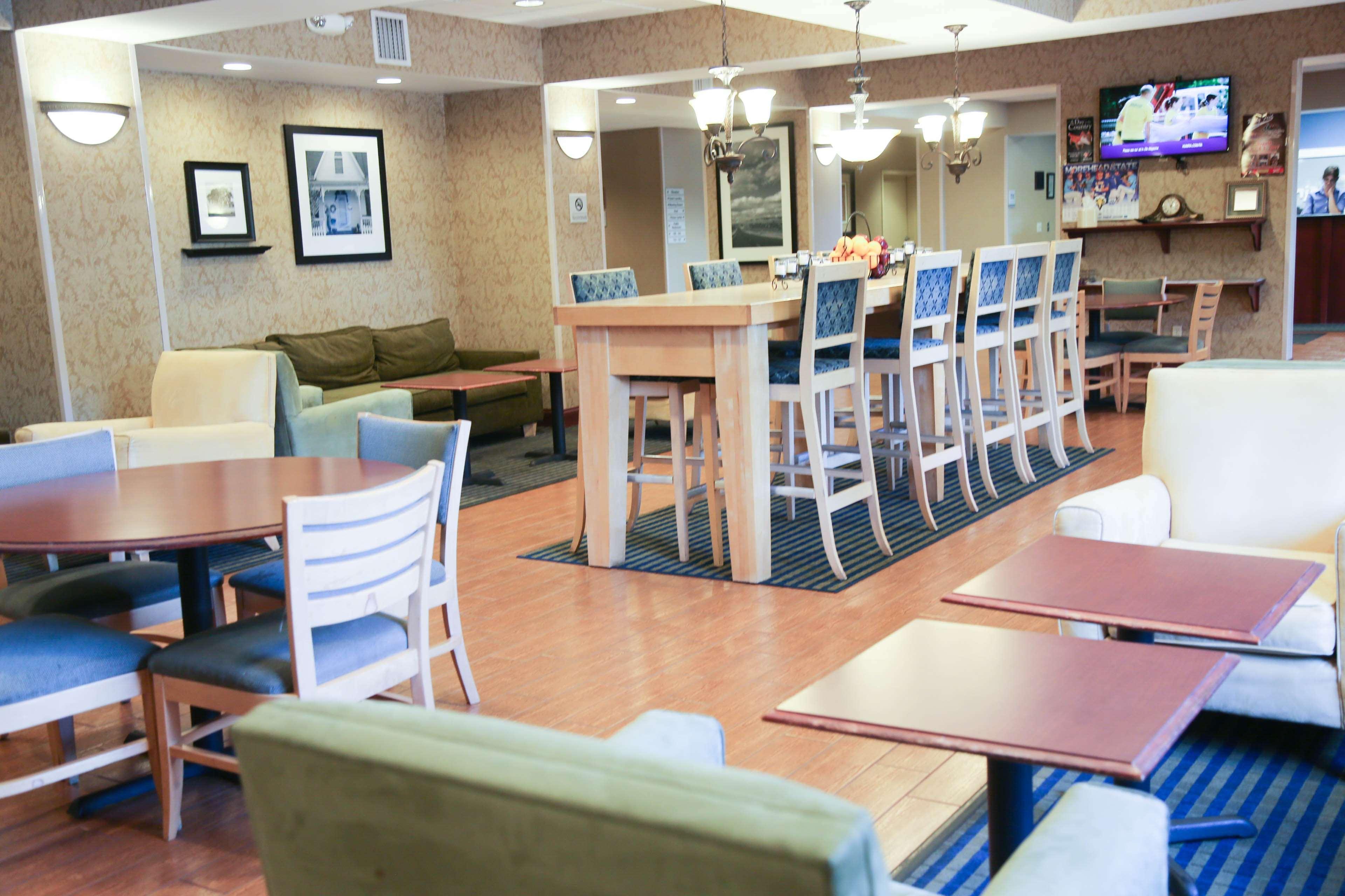Hampton Inn Morehead Zewnętrze zdjęcie